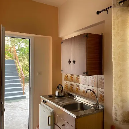 Andreas Apartman *